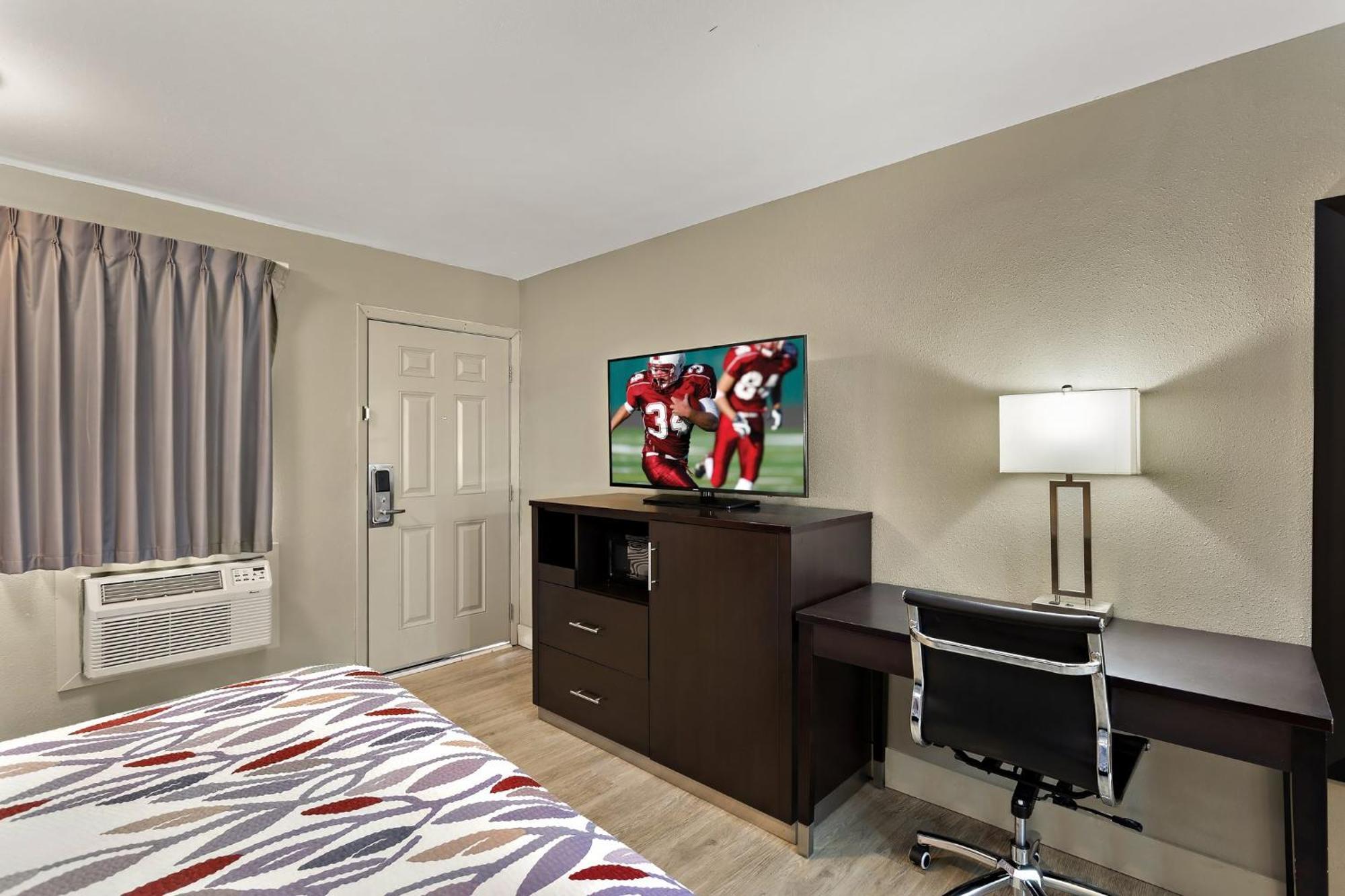 Red Roof Inn Redding Extérieur photo
