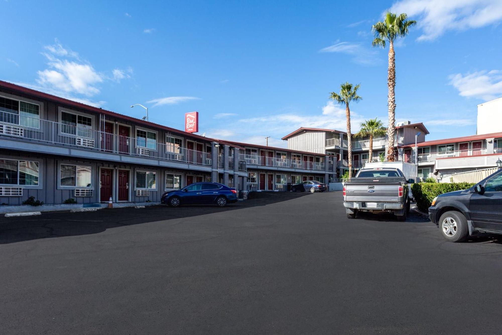 Red Roof Inn Redding Extérieur photo